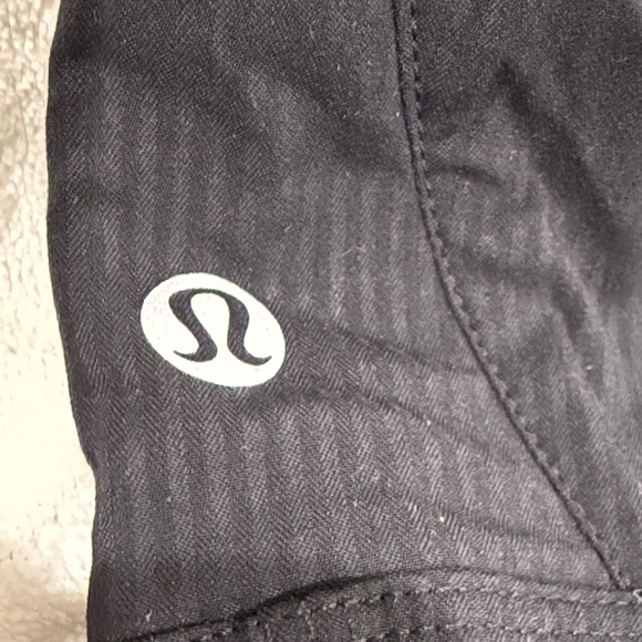 Lululemon Athletica Black Joggers Rare Find Size 4 New with Tags Amazing Deal - Picture 8 of 12
